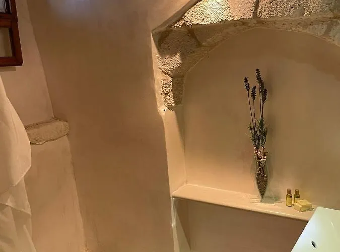 La Grotta Bianca 아파트 오스투니